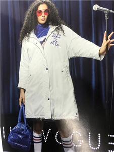 艾格伊品白色羽绒服