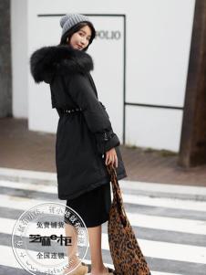 芝麻e柜冬装新款羽绒服