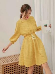 2019碧成萱女装夏新款连衣裙
